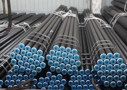 Espesor de pared personalizado Tubo de acero para intercambiador de calor pintado de negro para el certificado EN industrial