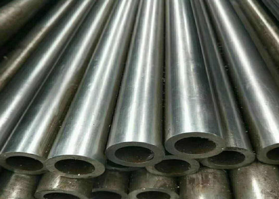 Tubo sin costura de acero de aleación ASTM A213 resistente a la temperatura con TPI