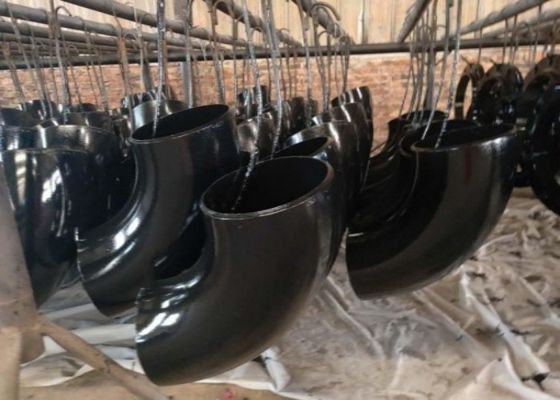 Instalaciones de tubos de acero al carbono de 1500 calificación de presión para soporte de rendimiento OEM personalizado