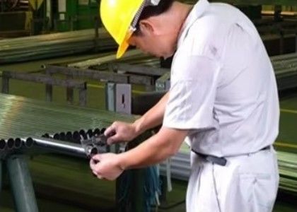 Construcción de tuberías de acero Secciones huecas de acero 6m longitud Componentes estructurales solares