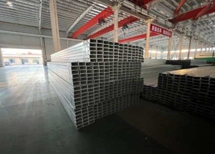 Perfiles tubulares de acero de 6 m de longitud con diámetro interno de 1-20 mm para componentes estructurales solares y construcción