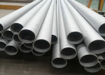 0.3 mm-150 mm de espesor Tubo de acero inoxidable con extremos roscados